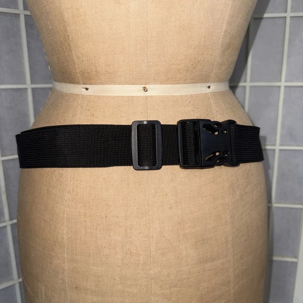 SoJourner Holographic Fanny Pack Belt Bag Blue Purse 90's Metallic Zip Pockets